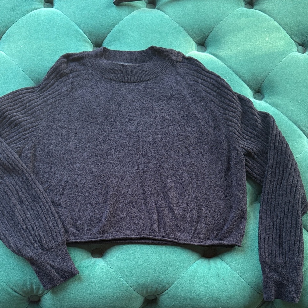 Black Cropped Rib-Sleeve Sweater - Women